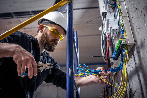 Best Electrical Contractors for Businesses  in Ash Flat, AR